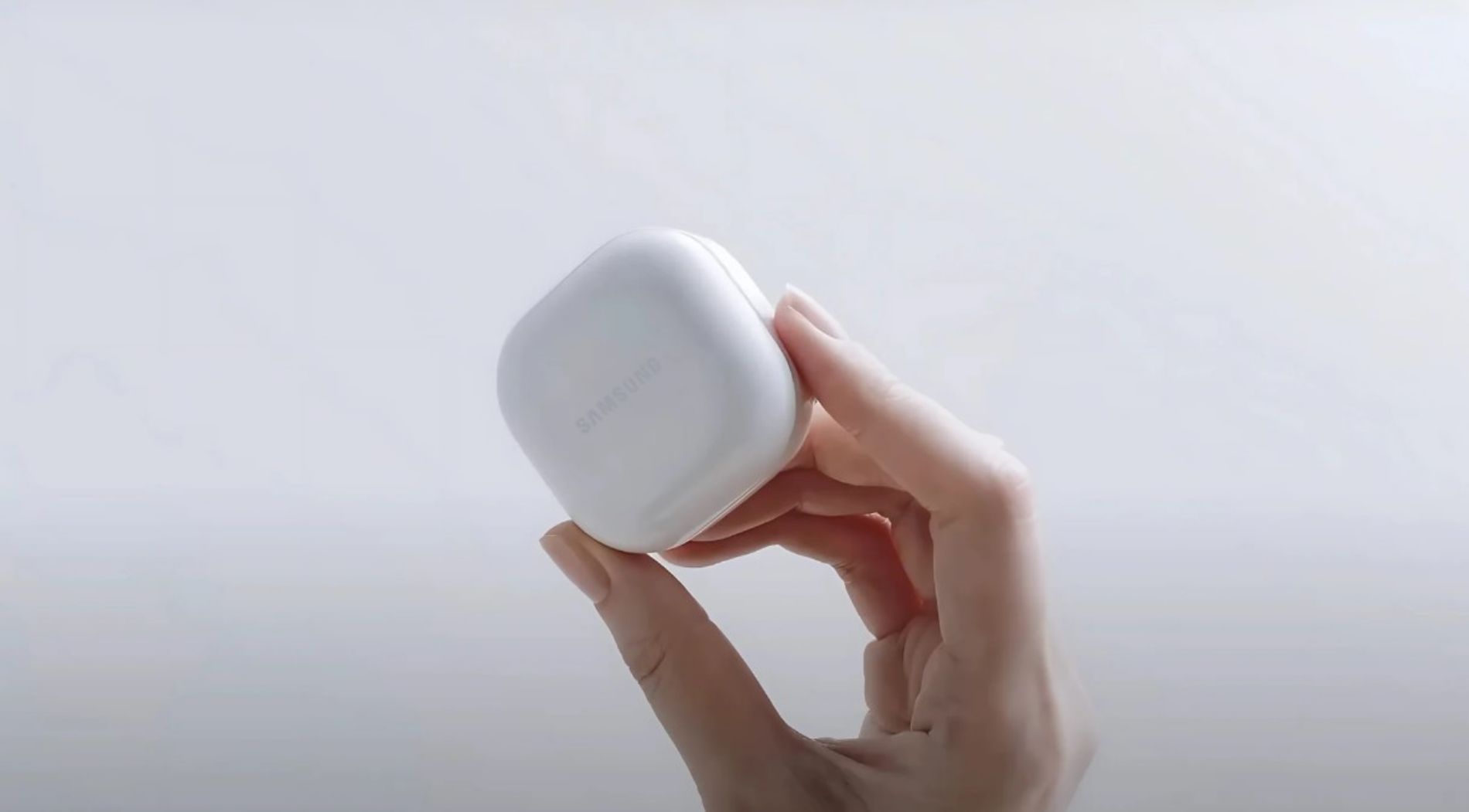 Hình ảnh cho danh mục Bạn đã biết 7 tính năng ẩn trên Galaxy Buds Core cực hữu ích này chưa?
